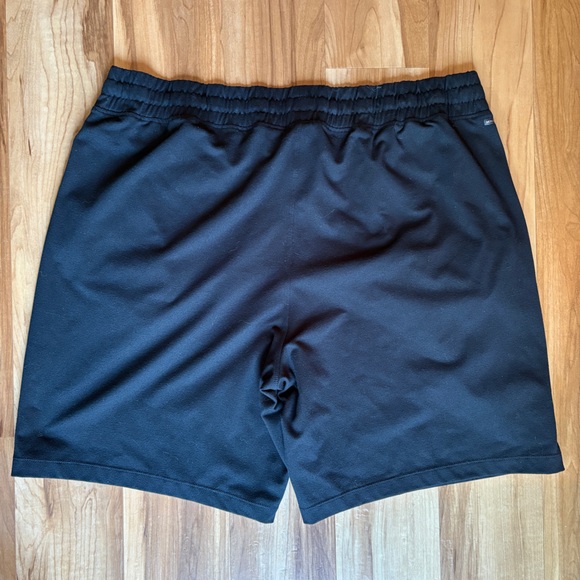 Black Elastic Waist Knit Shorts XL - Picture 2 of 5